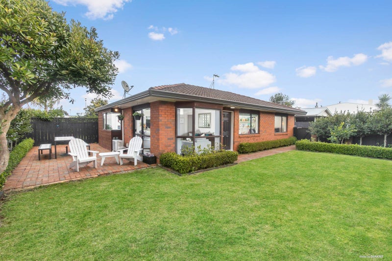 91A Symonds Street, Royal Oak, Auckland - Carousel 1