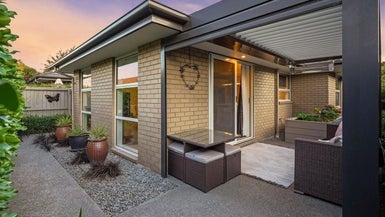 6/198 Racecourse Road, Sockburn, Christchurch - Carousel 1