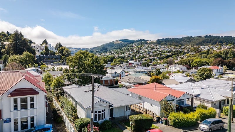24 Gladstone Road, North East Valley, Dunedin - Carousel 31