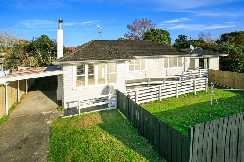 1/117 Lancaster Road, Beach Haven, Auckland - Carousel 1