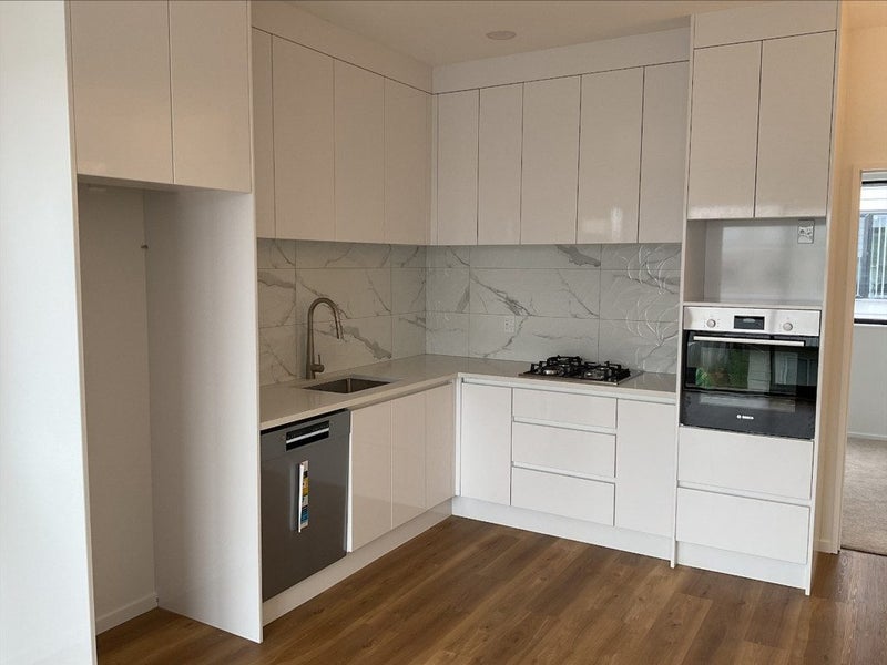 1C Edwards Avenue, Henderson, Auckland - Carousel 13