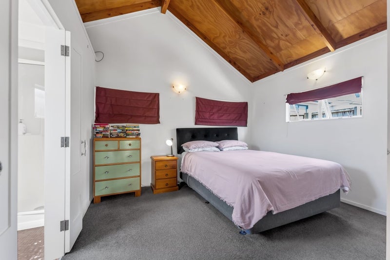 42A Forest Hill Road, Henderson, Auckland - Carousel 2