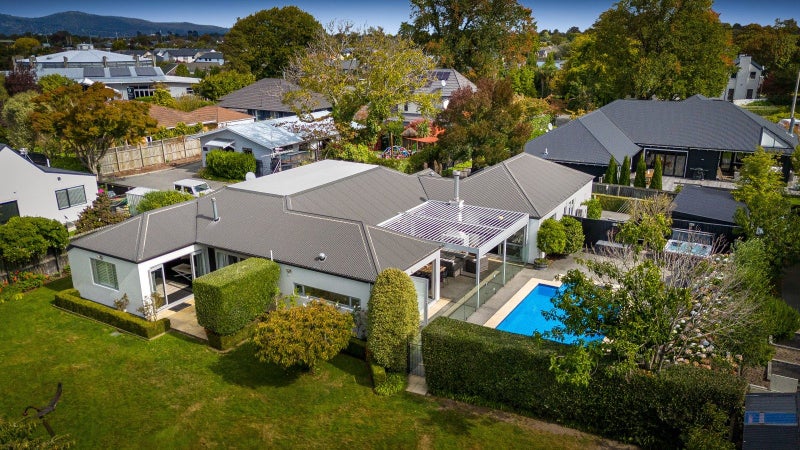 4 Lewisham Park, St Albans, Christchurch - Carousel 2