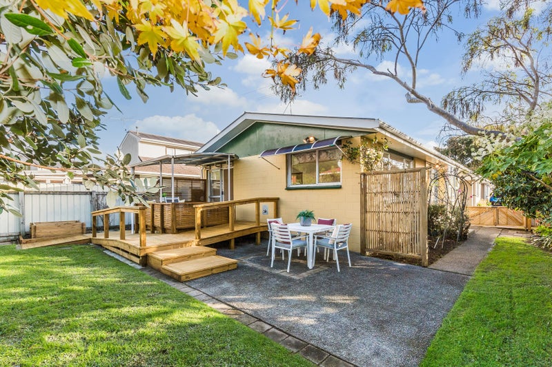 33B Vincent Street, Waterloo, Lower Hutt - Carousel 2