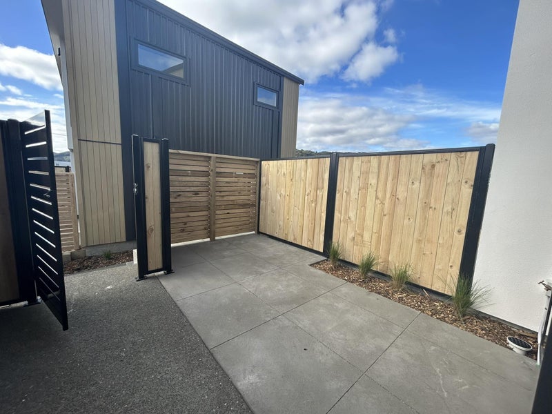 8/7 Wainuiomata Road, Wainuiomata, Lower Hutt - Carousel 11