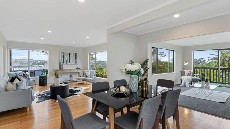 8 Holt Avenue, Torbay, Auckland - Carousel 1