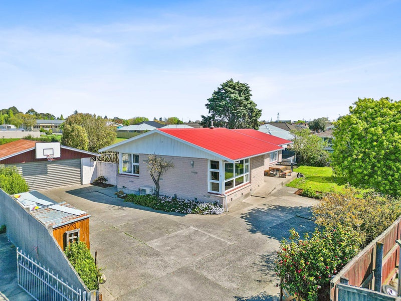 8 Whelan Place, Hei Hei, Christchurch - Carousel 1