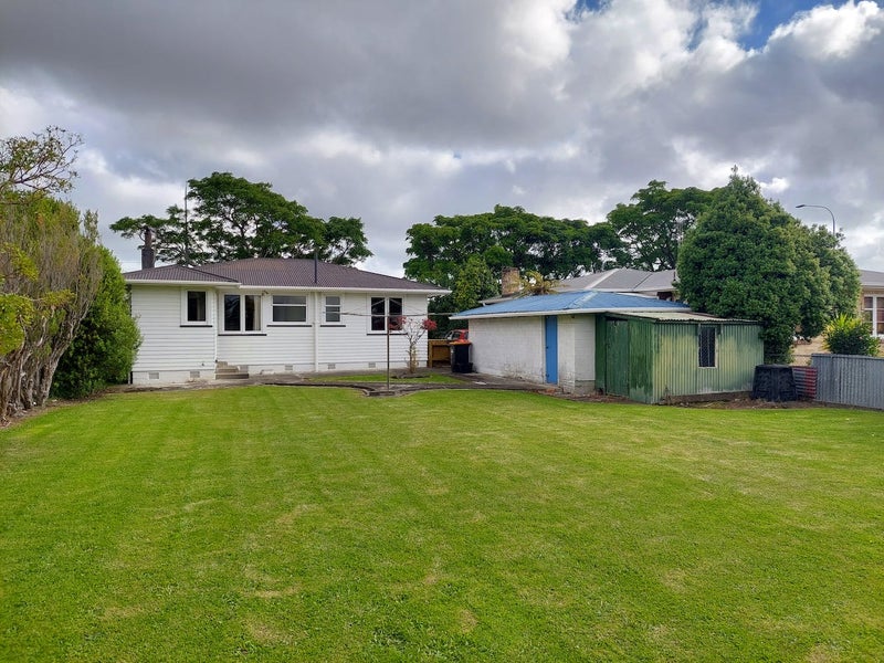 353 Ruahine Street, Terrace End, Palmerston North - Carousel 13