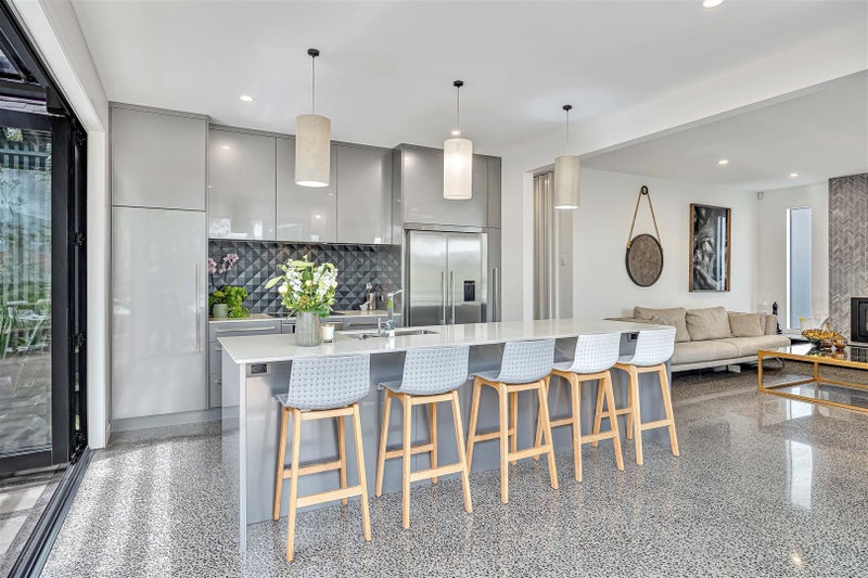 8 Mansion Court, West Harbour, Auckland - Carousel 2