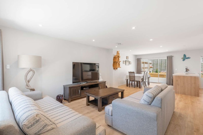 75 Joseph Street, Flat Bush, Auckland - Carousel 2