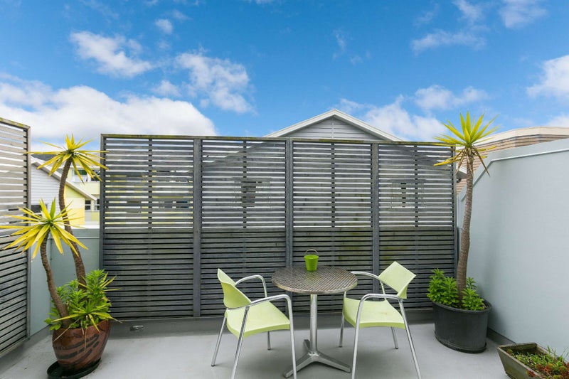 6/7 Hanson Street, Mount Cook, Wellington - Carousel 10