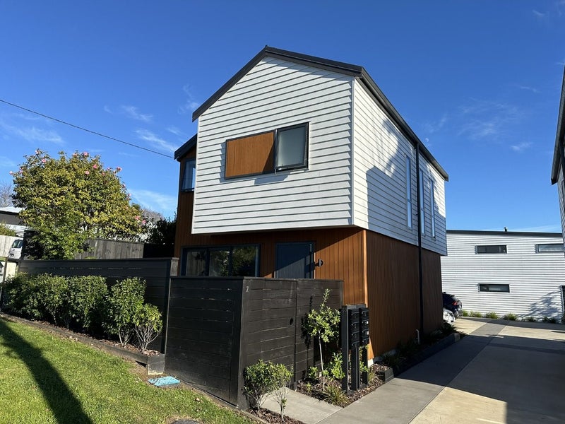 2/48 Salisbury Road, Birkdale, Auckland - Carousel 1
