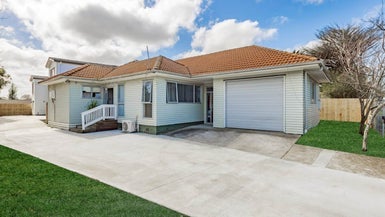1/82 Gloucester Street, TARADALE, NAPIER - Carousel 1