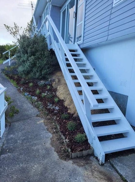 2/22 Mccoll Street, Vogeltown, Wellington - Carousel 2