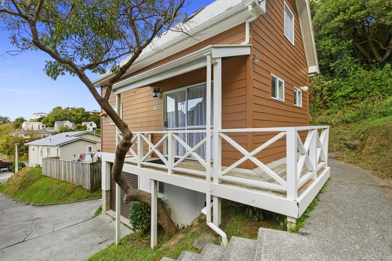 44 Moffitt Street, Vogeltown, Wellington - Carousel 1