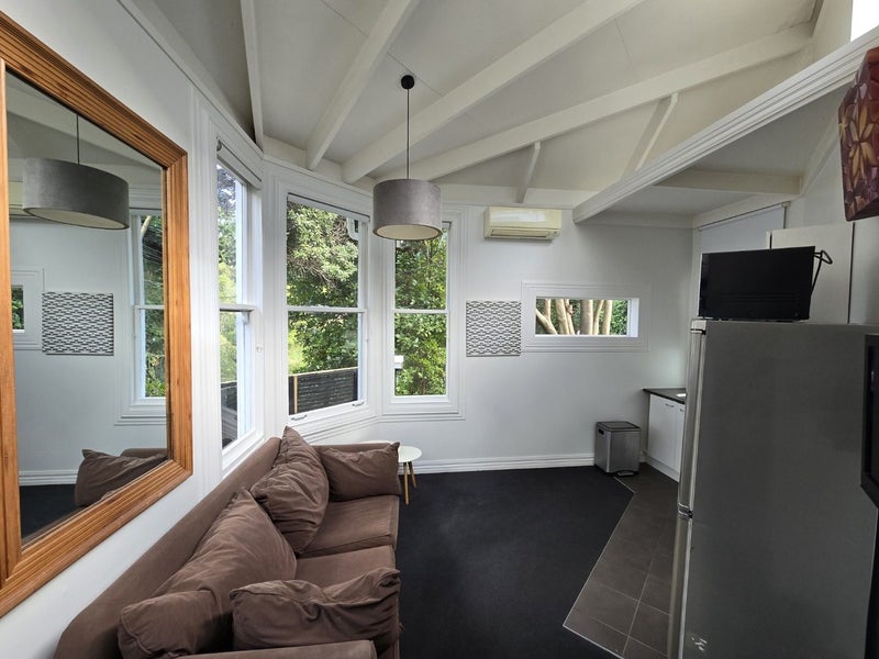 4 Rangiora Avenue, Kaiwharawhara, Wellington - Carousel 1