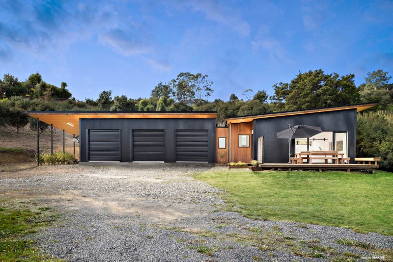 18 Niccone PL, Bombay, Auckland - Carousel 1