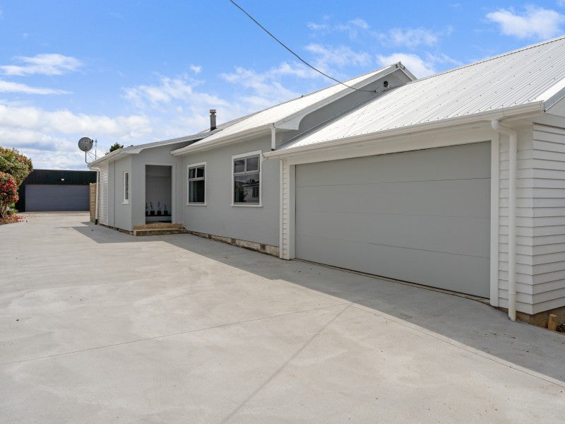 64 Cloten Road, Stratford - Carousel 1