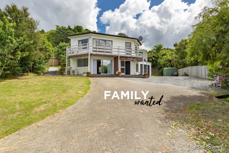 29 Stanhope Grove, Korokoro, Lower Hutt - Carousel 1