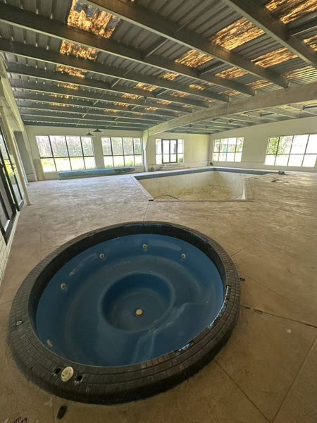 35 Whitford Park Road, Howick - Carousel 21