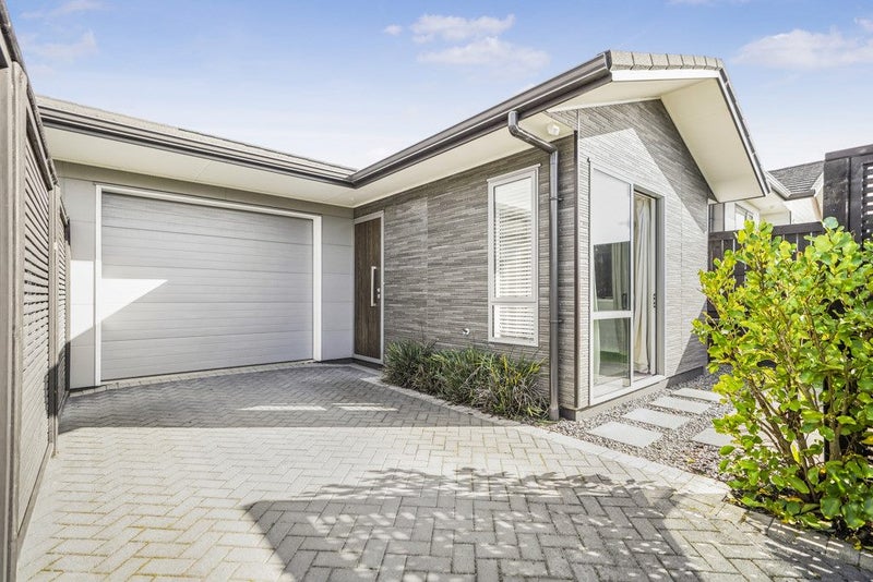 38A Yanicks Crescent, Fitzroy, Hamilton - Carousel 1