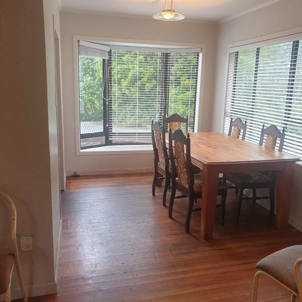 154 Glenfield Road, Birkenhead, Auckland - Carousel 7