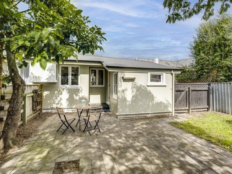 207 Lascelles Street, Saint Leonards, Hastings - Carousel 13