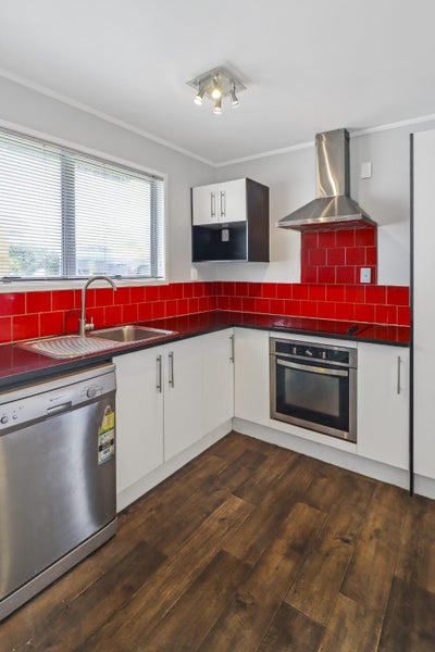 10 Flinders Place, Otara, Auckland - Carousel 2