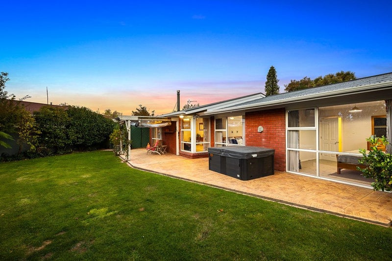 19A Norwood Street, Beckenham, Christchurch - Carousel 1
