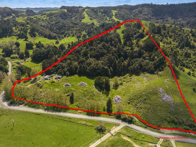 480 Upper Waiwera Road, Silverdale - Carousel 16