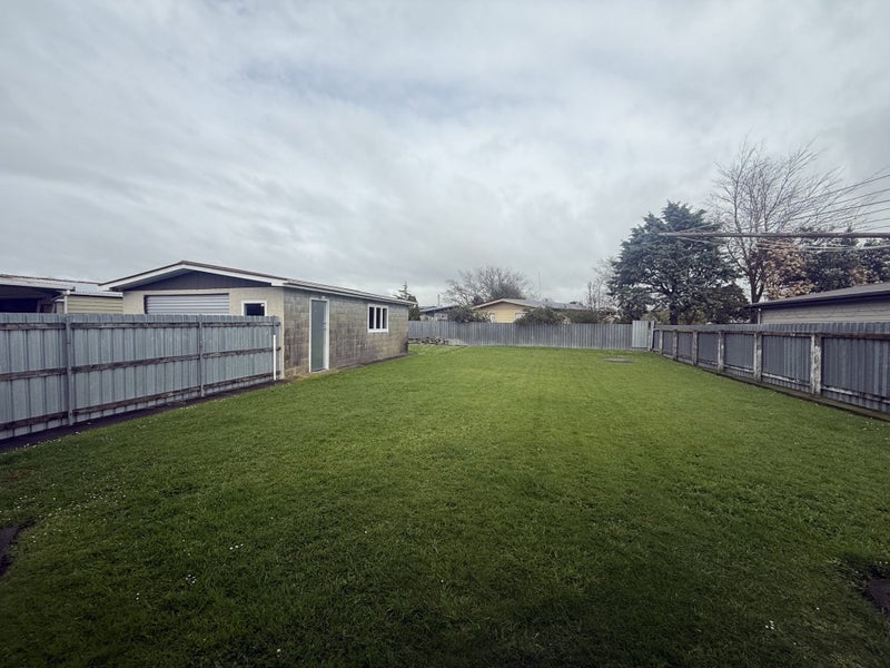 218 Milson Line, Milson, Palmerston North - Carousel 12