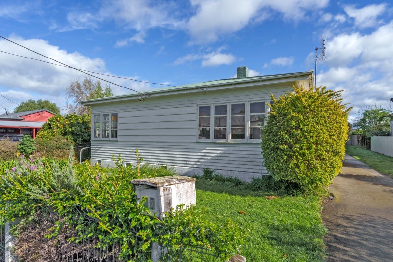17 Ohio Street, Martinborough - Carousel 17