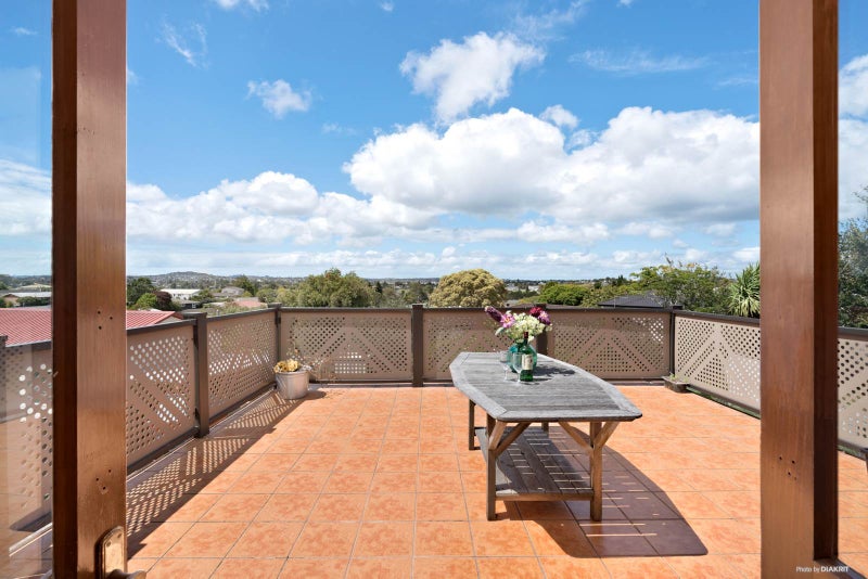 93 Hepburn Road, Glendene, Auckland - Carousel 2