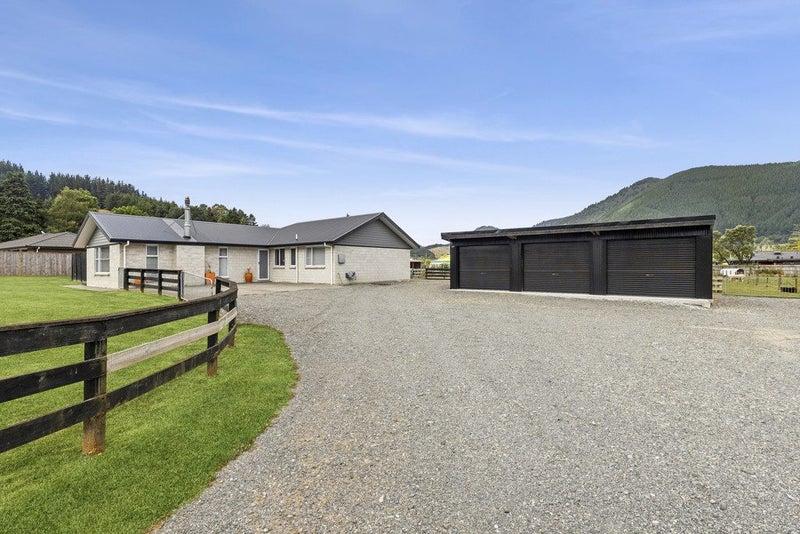 11 Robertson Mill Place, Rai Valley - Carousel 2