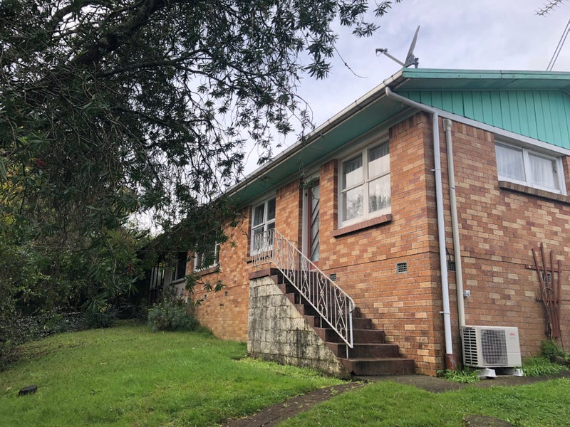 7A Moore Street, Forest Lake, Hamilton - Carousel 1