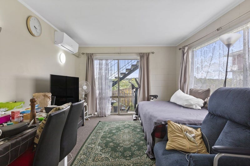 1566C Great North Road, Waterview, Auckland - Carousel 2