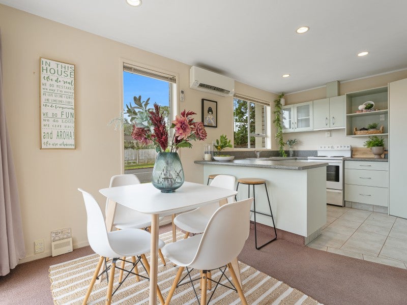 5C Riversdale Drive, Merrilands, New Plymouth - Carousel 2