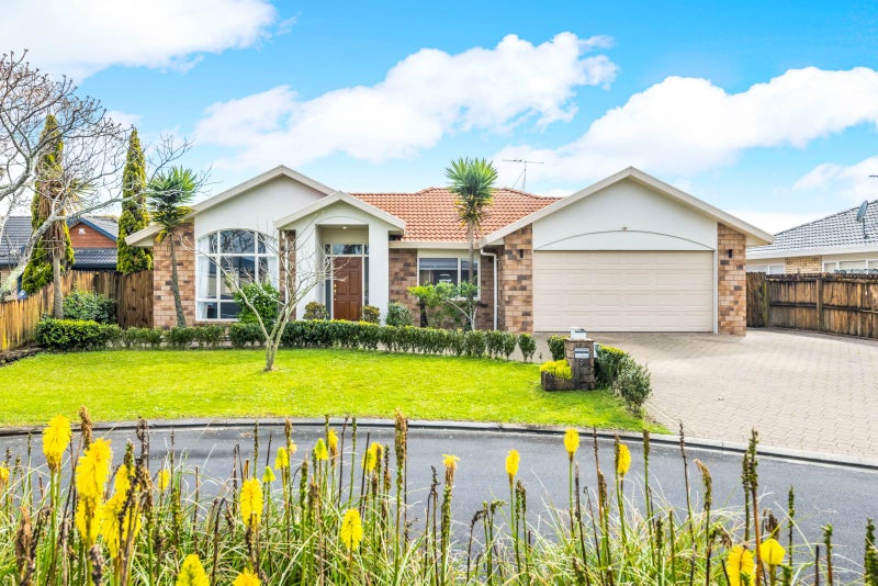 5 Brosna Place, East Tamaki, Auckland - Carousel 1