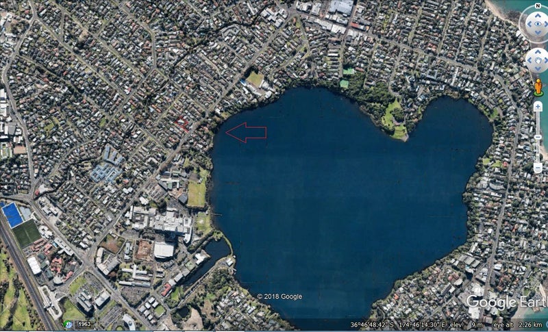 1/133 SHAKESPEARE RD, Milford, Auckland - Carousel 19