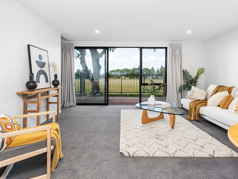 7B Malaga Crescent, Harewood, Christchurch - Carousel 2