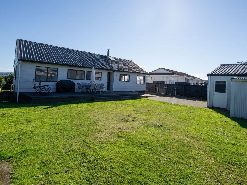 27 Owhatiura Drive, Lynmore, Rotorua - Carousel 15