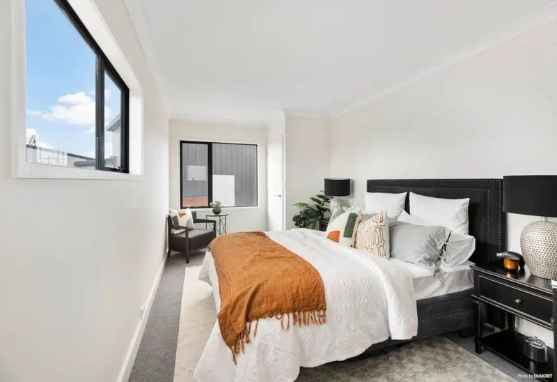 30 Parkwood Avenue, Westgate, Auckland - Carousel 11