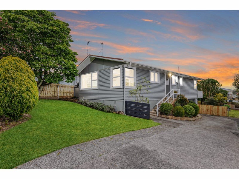 12 Patts Avenue, Glendene, Auckland - Carousel 1
