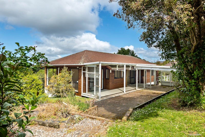 7 Cairnbrae Court, Northcross, Auckland - Carousel 2