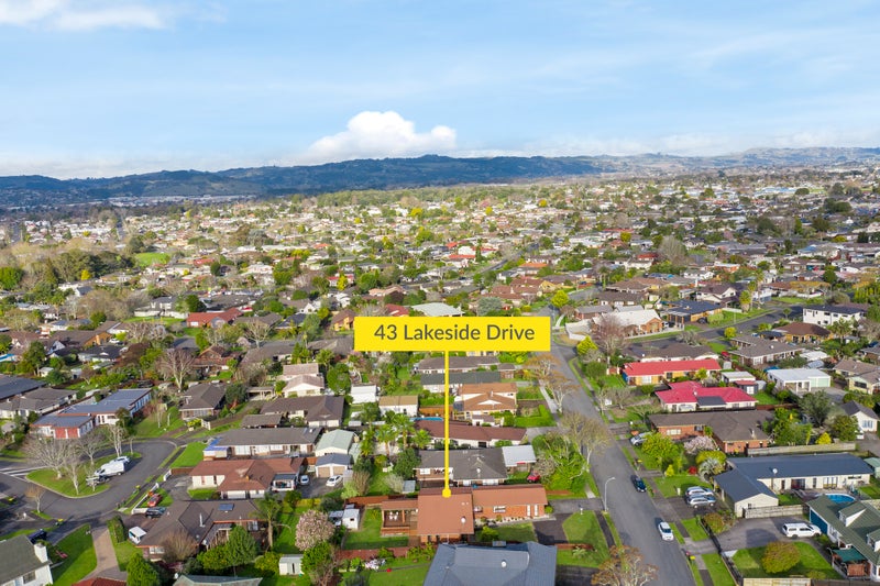 43 Lakeside Drive, Pahurehure, Papakura - Carousel 21