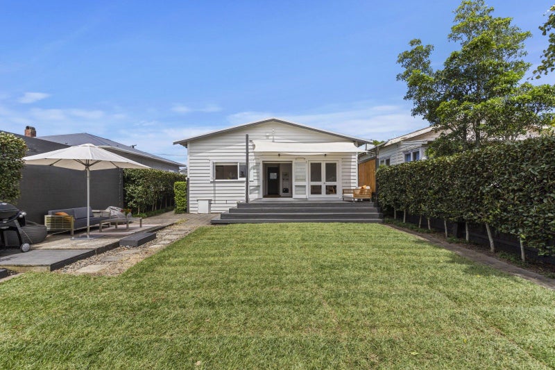 22 Cumberland Avenue, Westmere, Auckland - Carousel 2