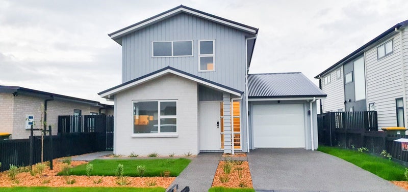 37 Ogilvie Avenue, Chartwell, Hamilton - Carousel 2