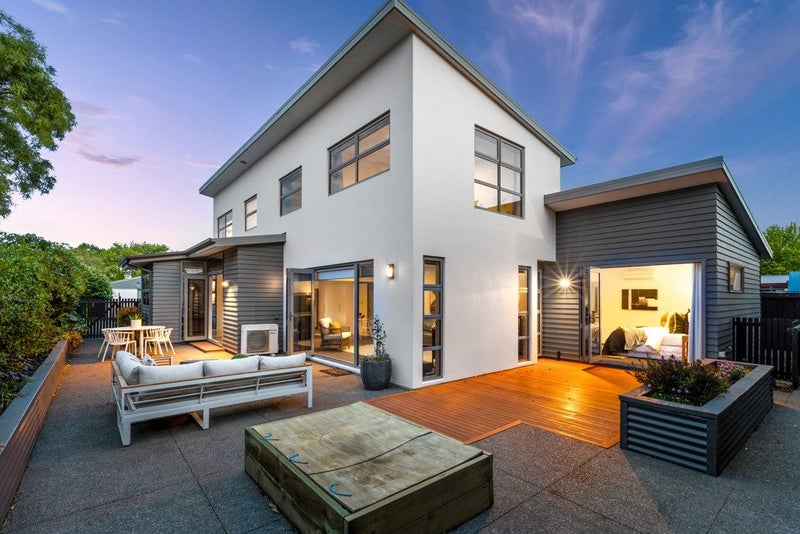 15A Tomes Road, St Albans, Christchurch - Carousel 1