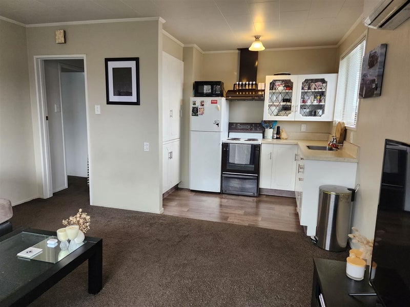 1/121 North Street, Seaview, Timaru - Carousel 2