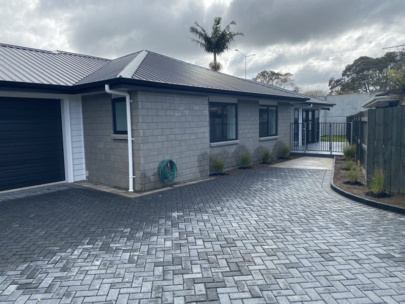 209A Walter Strevens Drive, Conifer Grove, Takanini - Carousel 13